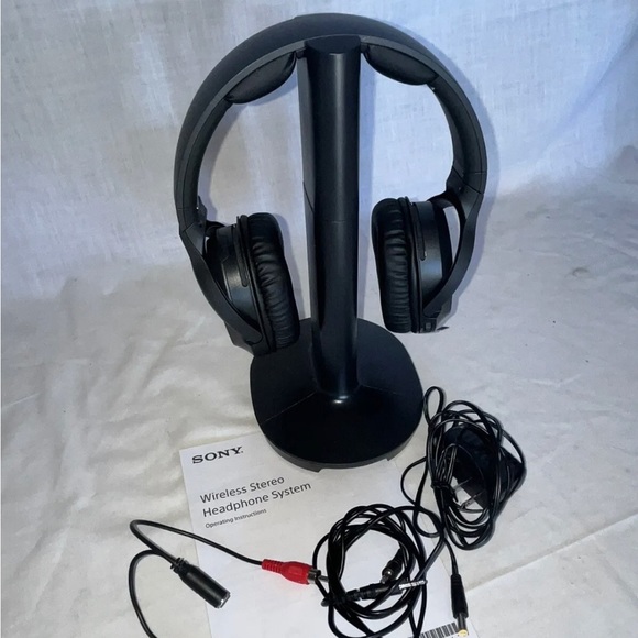 Sony Wireless Headphones for TV Watching (WHRF400R) with Transmitter OPEN BOX - Picture 3 of 8